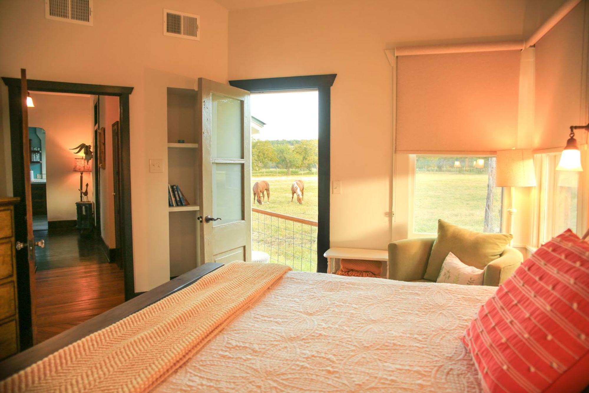 Montesino Ranch Lodging Wimberley Exterior foto
